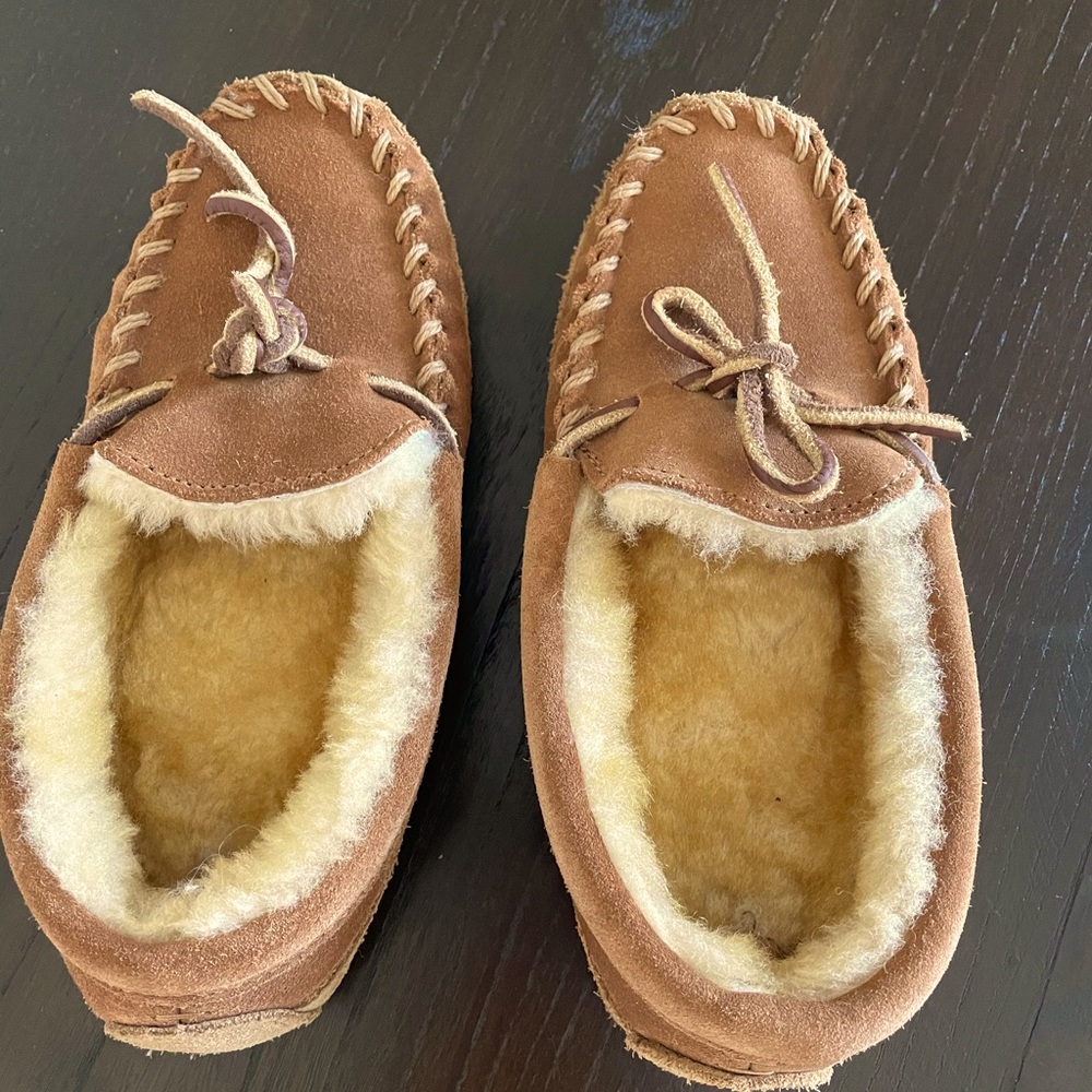 L.L.Bean Kids Genuine Shearling Slipper